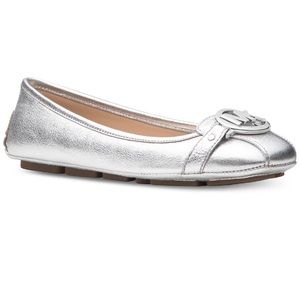NWB Michael Kors Silver Flats